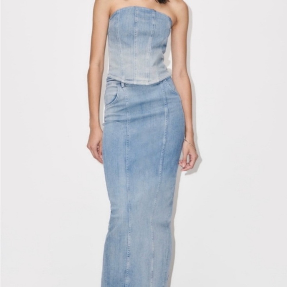 Zara Blue Denim Midi/Pencil skirt